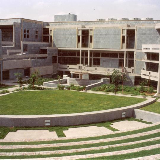 Sitaram Bhartia Institute Of Science And Research